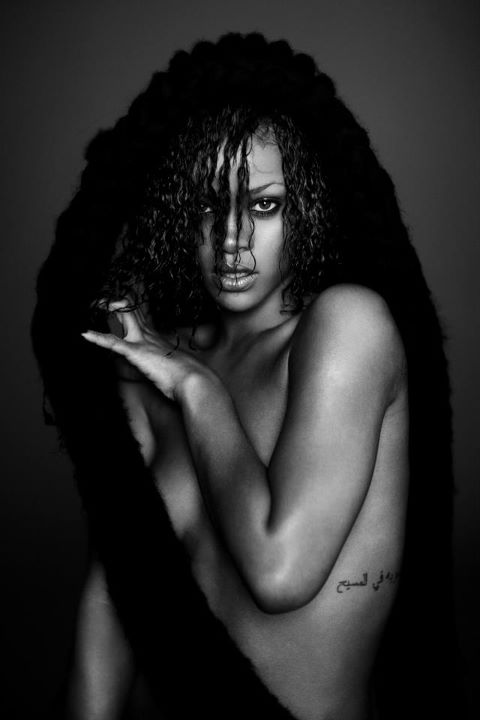 Rihanna_--_Shoot_Russel_James_010.jpg