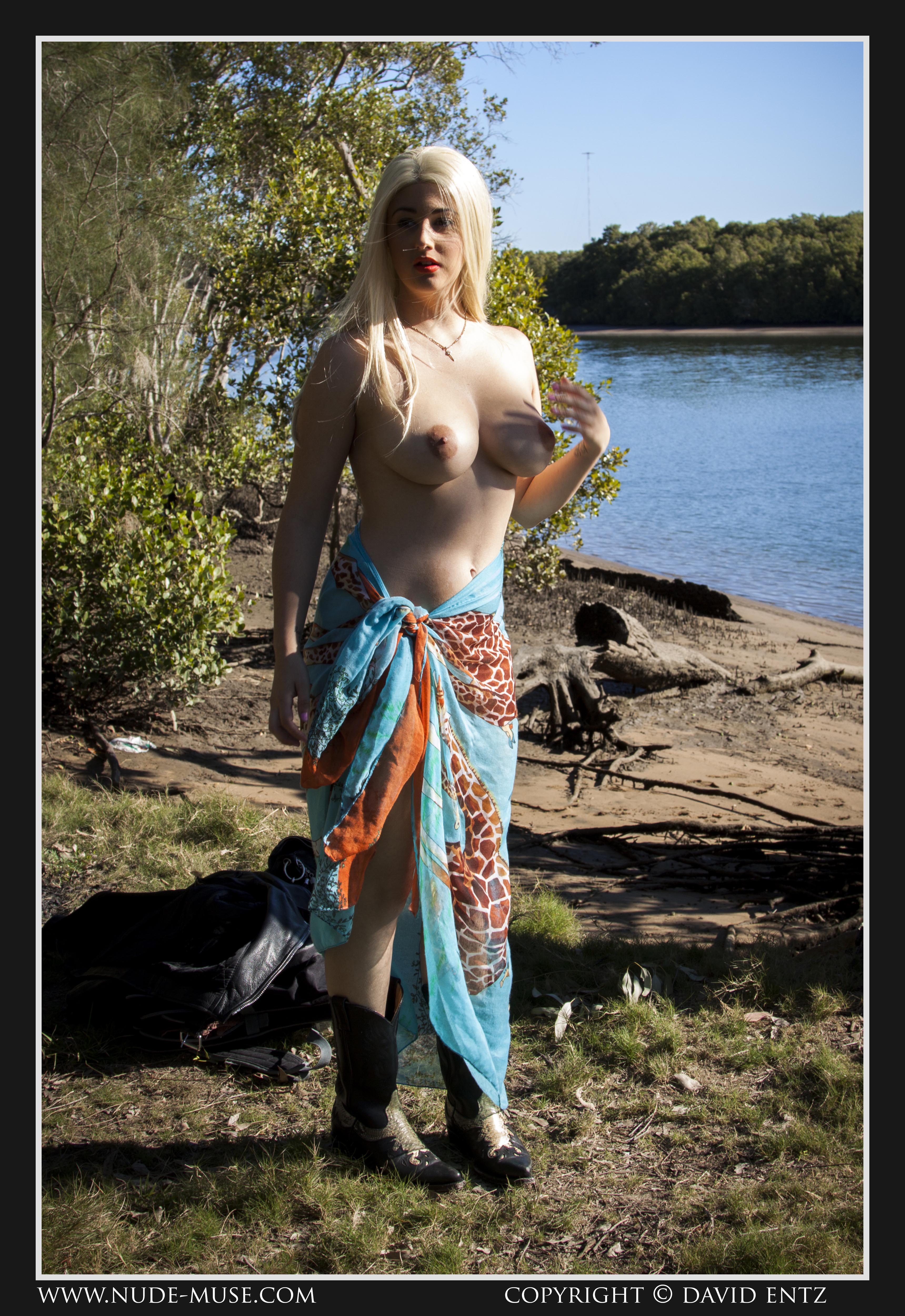nude-muse_eden_nude_by_the_river001.jpg